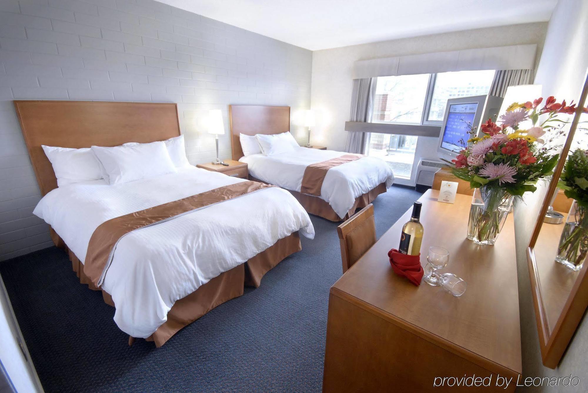 Norwood Hotel Winnipeg Bagian luar foto